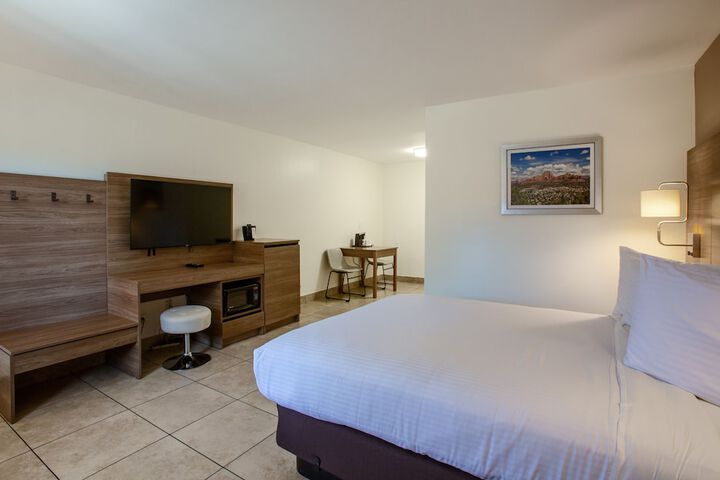 Room 34 of 46