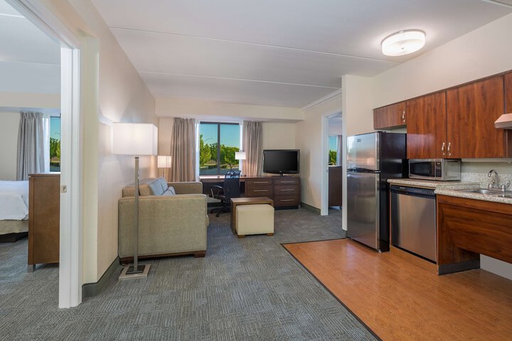 Room 16 of 39
