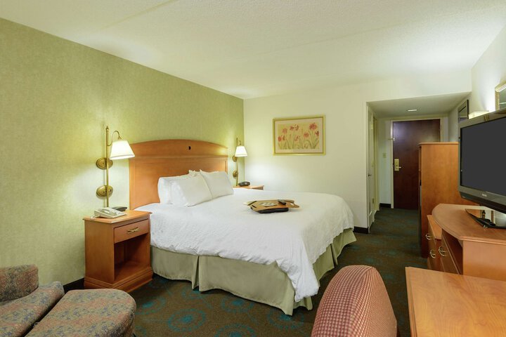 Room 9 of 20