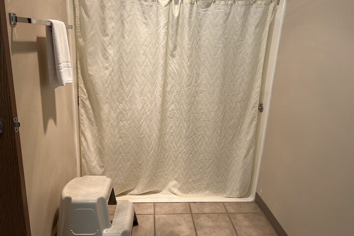 Room 17 of 36