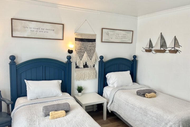Room 17 of 24