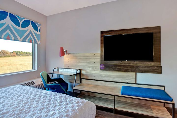 Room 36 of 44
