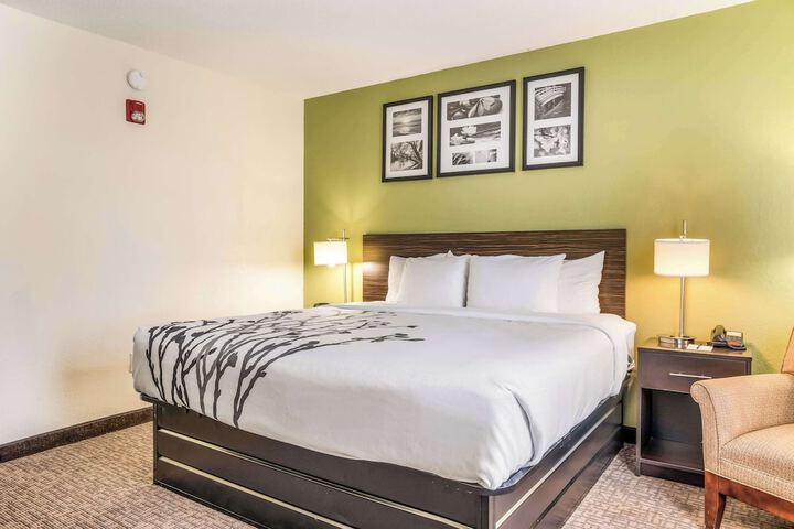 Sleep Inn & Suites Jacksonville near Camp Lejeune