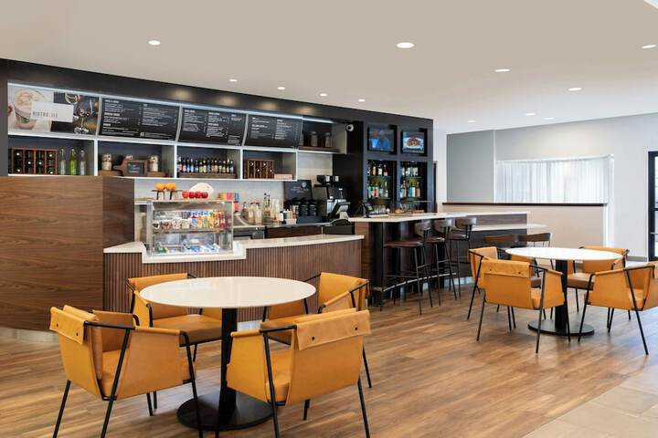 Courtyard by Marriott Cleveland Beachwood
