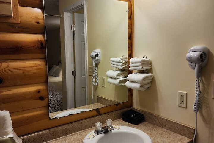Room 8 of 20