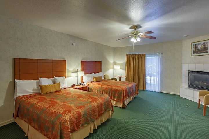 Room 28 of 66
