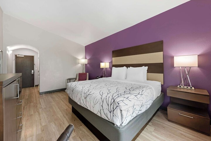 Best Western Plus Buda Austin Inn & Suites