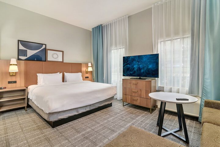 Staybridge Suites University Area by IHG