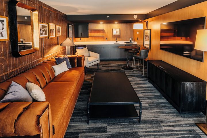 The Trail Hotel