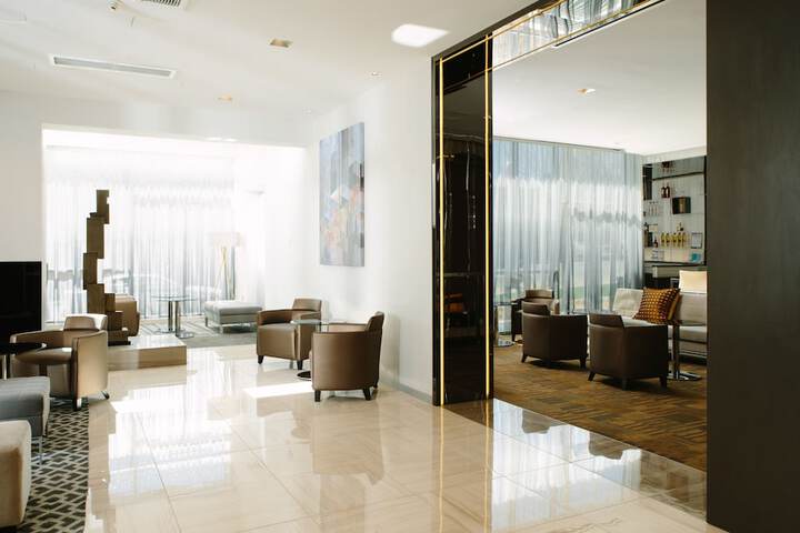Hotel Interior 6 of 27