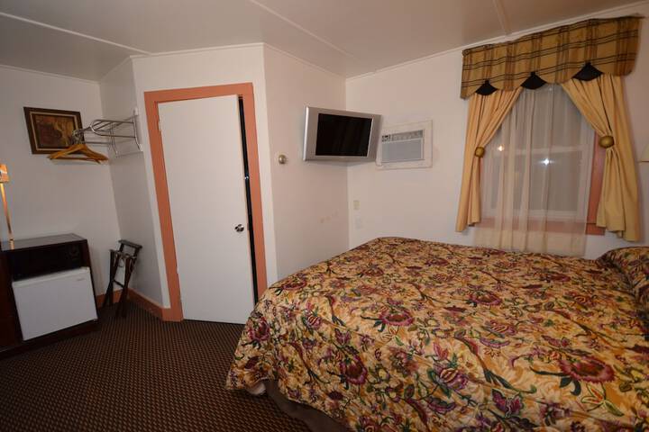 Room 26 of 53