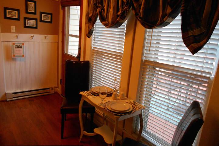 Room 11 of 35