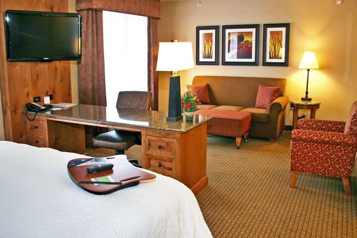 Room 26 of 76