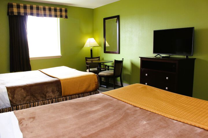 Room 11 of 27