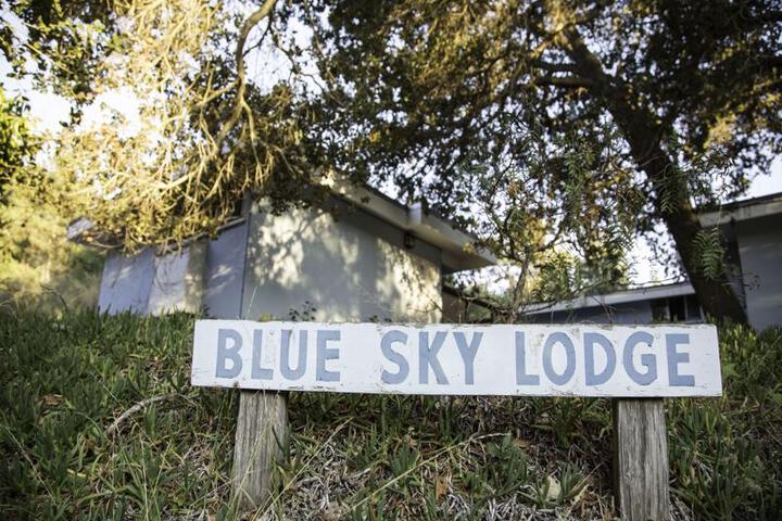 BLUE SKY LODGE