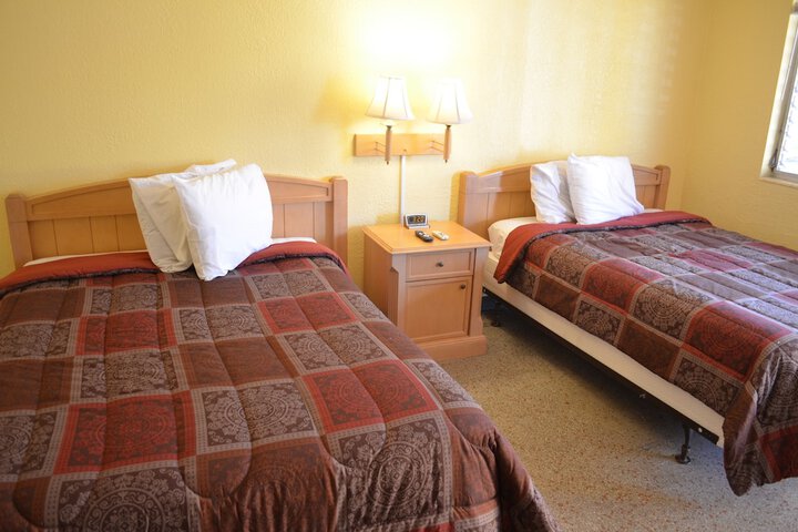 Room 4 of 15