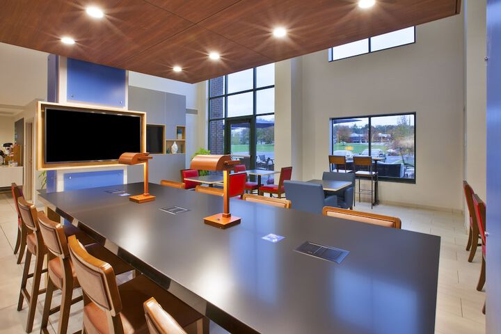 Holiday Inn Express Hotel & Suites Rochester - Victor by IHG