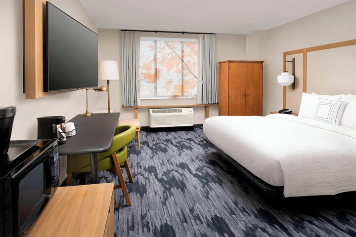 Room 12 of 20
