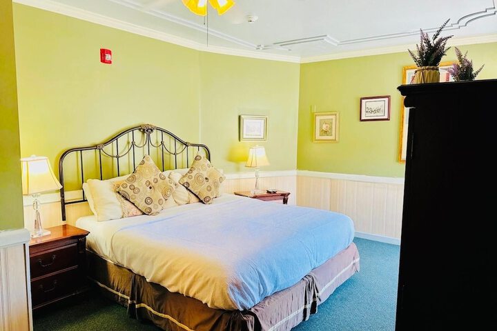 Gunn House Hotel