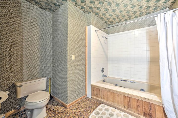 Bellaire Resort Condo: Ski Tube, Explore!