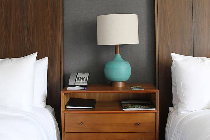 Room 26 of 65