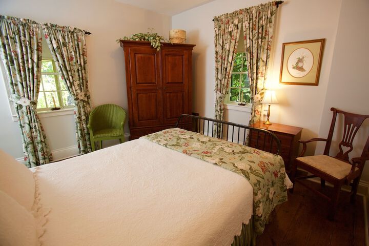 Room 17 of 24