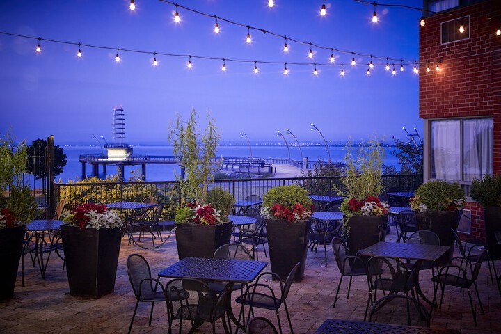 Waterfront Hotel Downtown Burlington