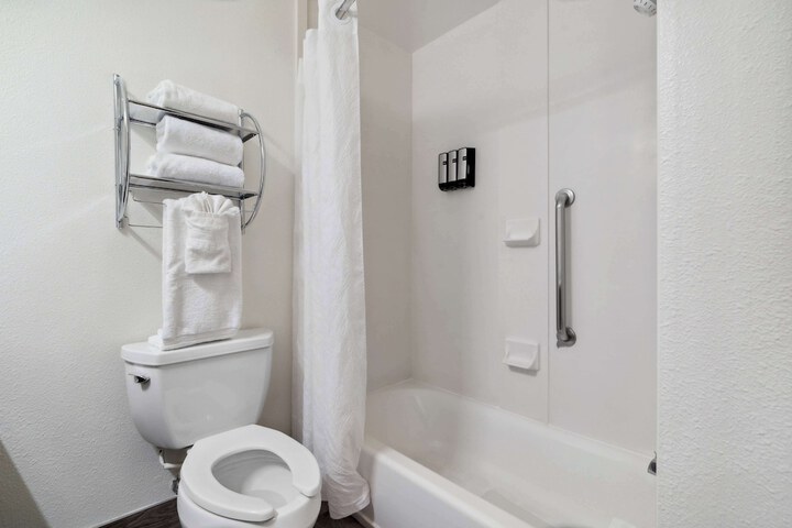 Sonesta Essential Vacaville - Napa Valley
