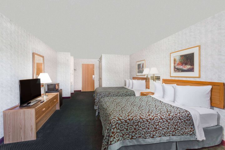 Room 16 of 27