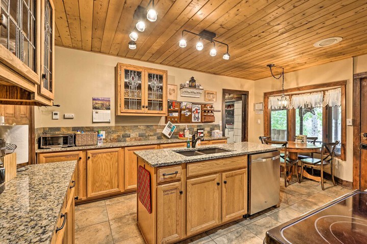 Family Home in Georgetown: Walk to Town & Railroad