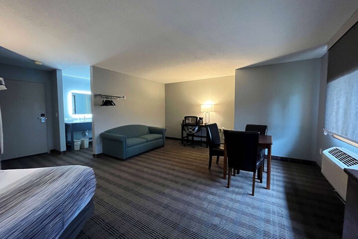 Room 29 of 38
