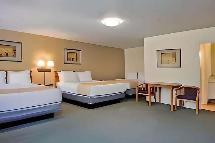 Room 33 of 58