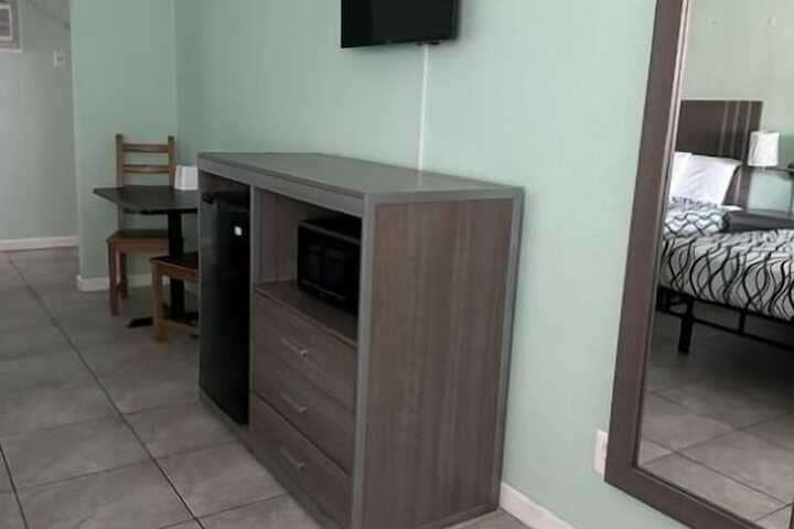Room 20 of 61