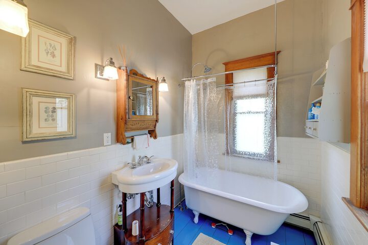 Home in Downtown Idaho Springs: 2022-01