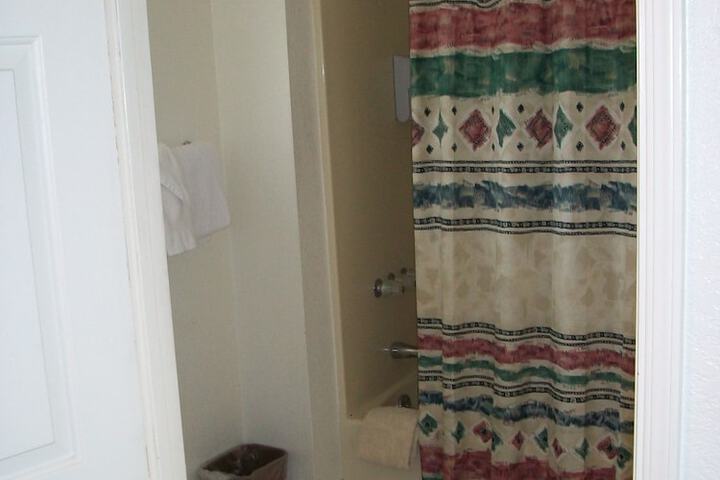 Room 11 of 22