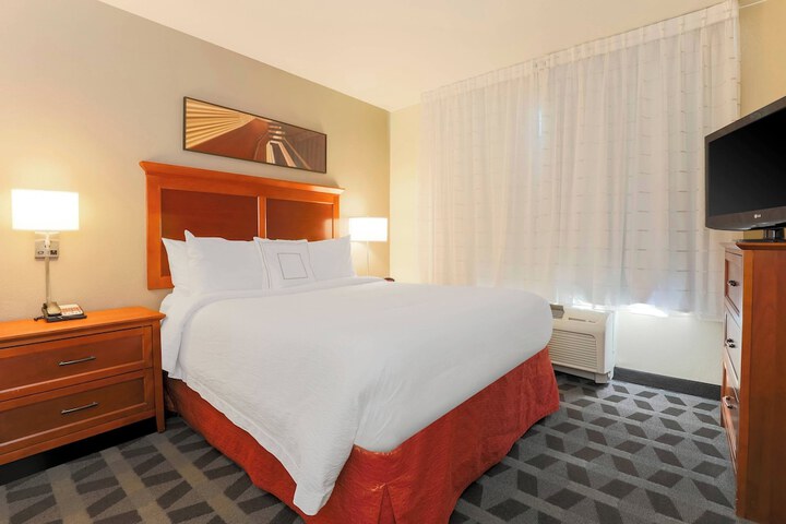 Room 20 of 28