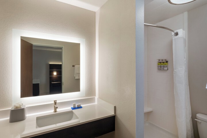 Holiday Inn Express Minneapolis West Plymouth by IHG