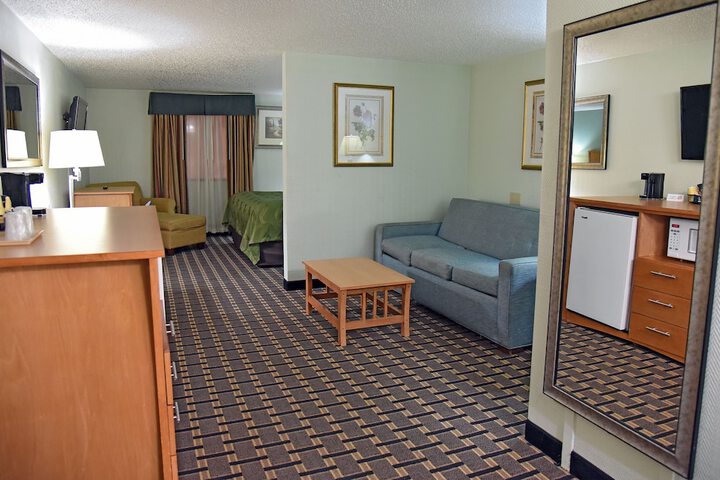 Room 35 of 75