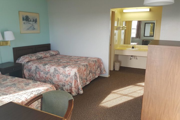 Room 43 of 72