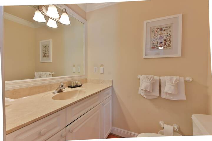 Tortuga Inn Beach Resort