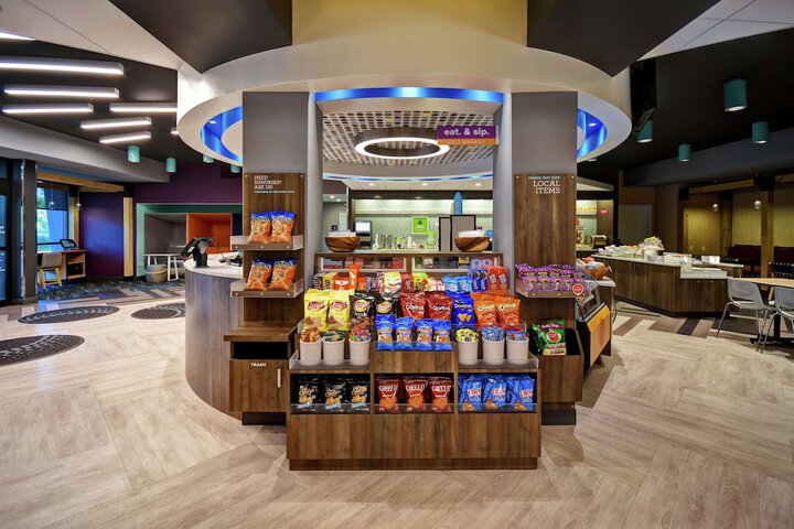 Tru by Hilton Sterling Heights Detroit