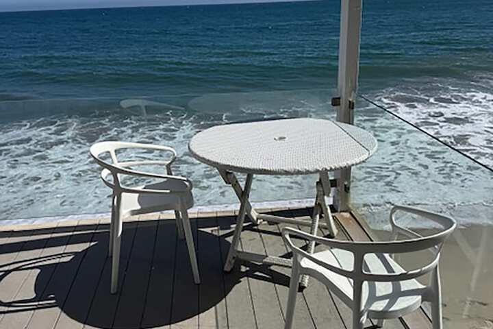 Malibu Beach Paradise Apartments