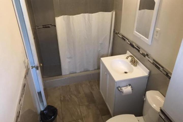 Galleria Inn Montclair / Ontario