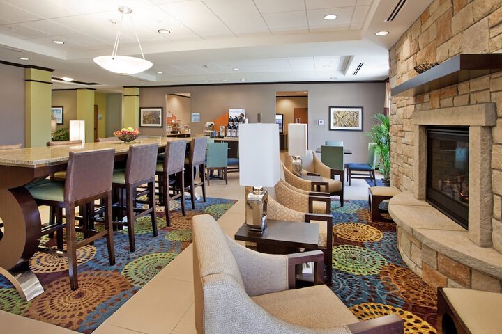 Hotel 4 of 34