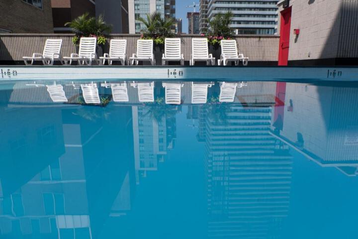 The Roehampton Hotel