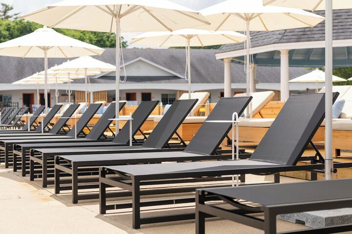 Driftaway Hotel and Pool