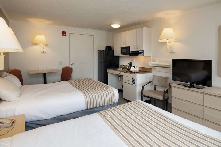 Room 16 of 23