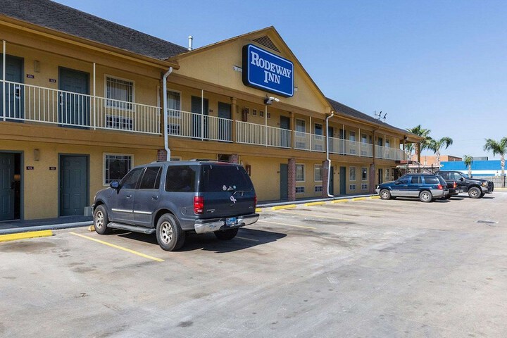 Hotel 6 of 29