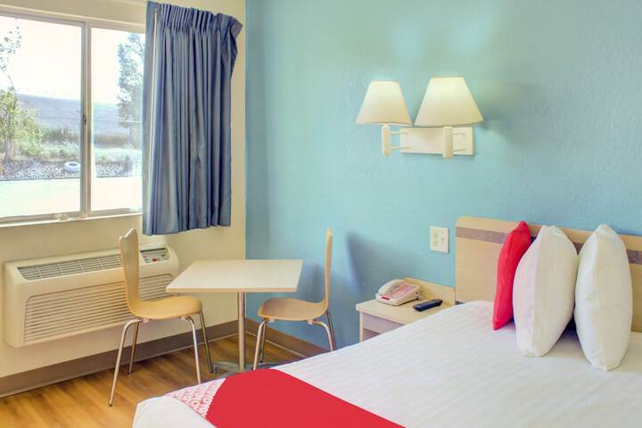 Room 18 of 52