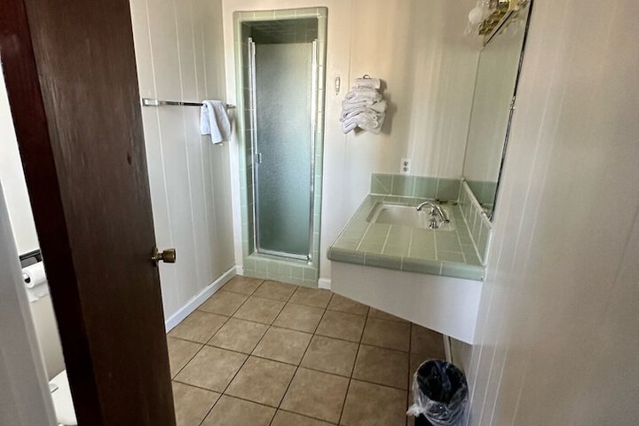 Room 13 of 15